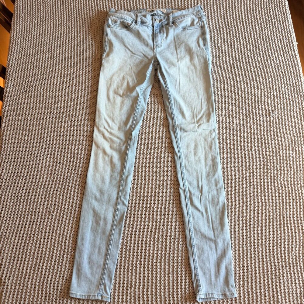 Hollister Low Rise Super Skinny Jeans Womens 3L W26 L32 Light Wash Stretch